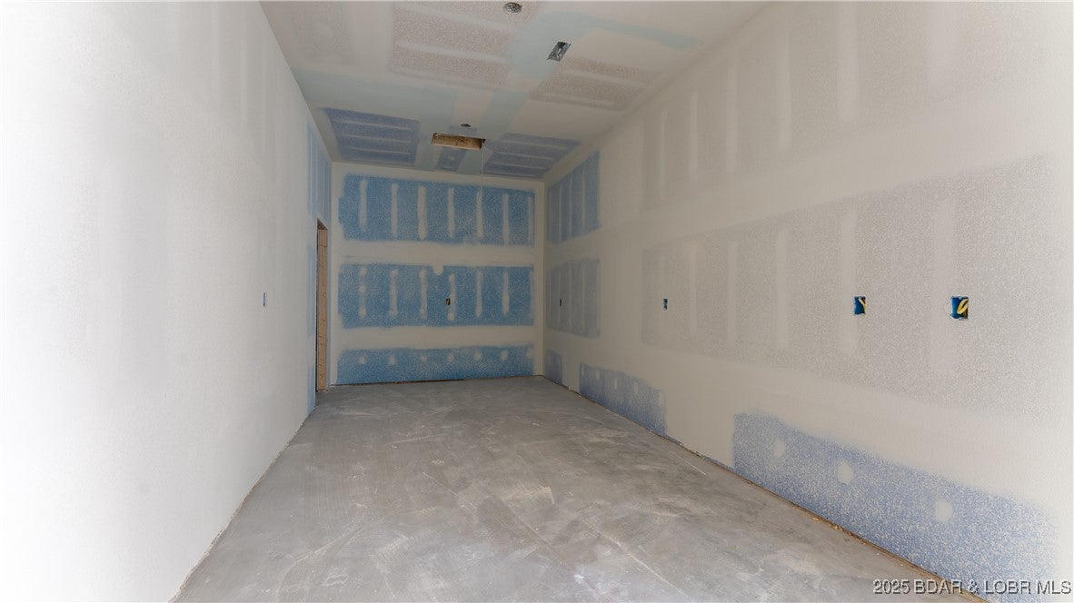 Osage Beach, Missouri, 65065, United States, 6 Bedrooms Bedrooms, ,9 BathroomsBathrooms,Residential,Active,1964478