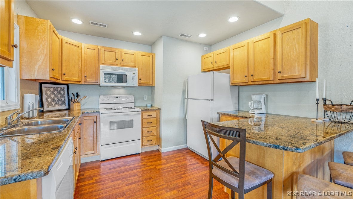 Sunrise Beach, Missouri, 65079, United States, 9 Bedrooms Bedrooms, ,11 BathroomsBathrooms,Residential,Active,1877811