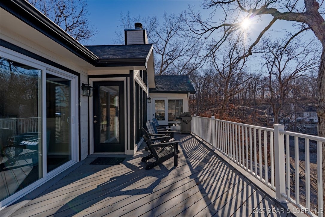 Four Seasons, Missouri, 65049, United States, 5 Bedrooms Bedrooms, ,4 BathroomsBathrooms,Residential,Active,2008696