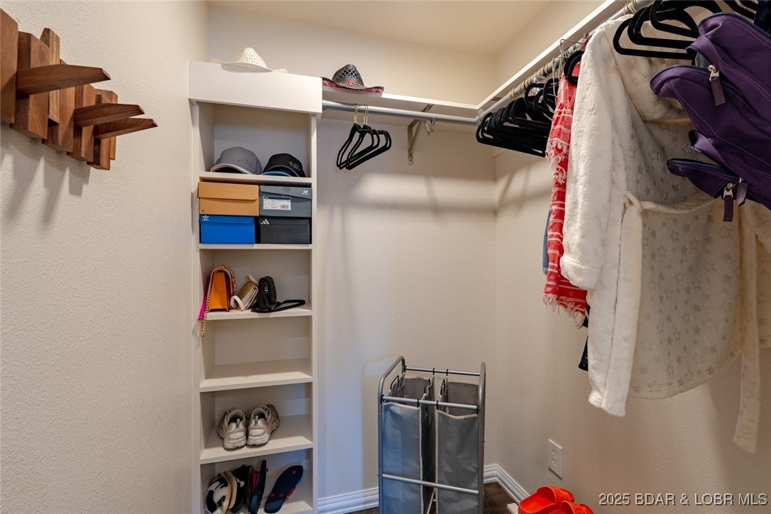 Four Seasons, Missouri, 65049, United States, 5 Bedrooms Bedrooms, ,4 BathroomsBathrooms,Residential,Active,2008696