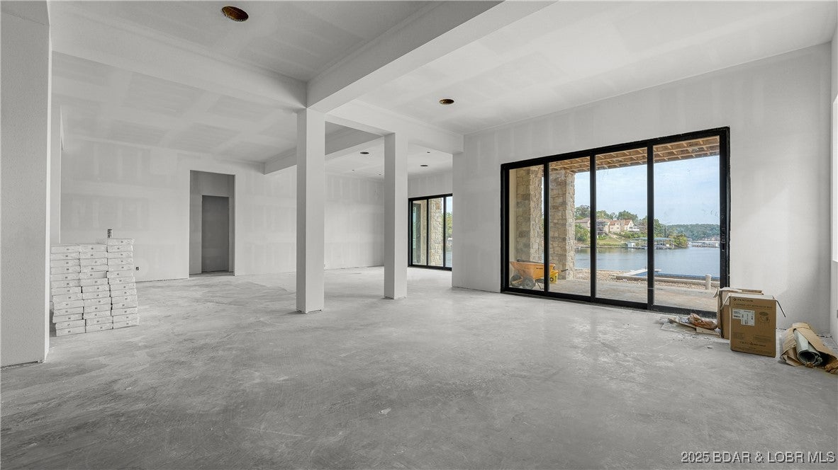 Osage Beach, Missouri, 65065, United States, 6 Bedrooms Bedrooms, ,9 BathroomsBathrooms,Residential,Active,1964478