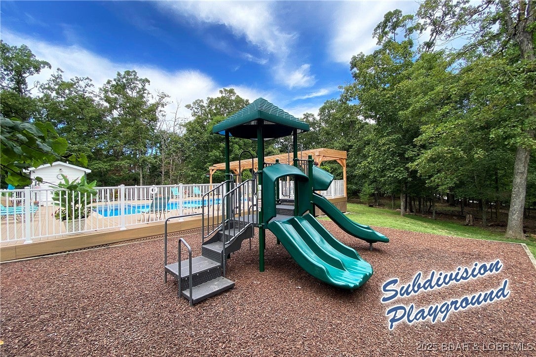 Porto Cima, Missouri, 65079, United States, 5 Bedrooms Bedrooms, ,6 BathroomsBathrooms,Residential,Active,1989748