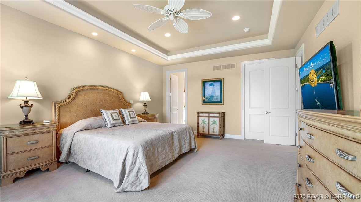 Camdenton, Missouri, 65020, United States, 5 Bedrooms Bedrooms, ,5 BathroomsBathrooms,Residential,Active,1989766