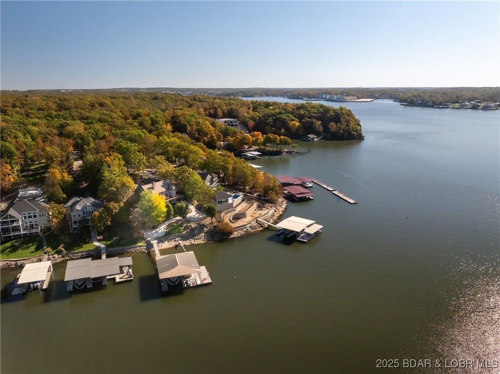 Villages, Missouri, 65079, United States, 5 Bedrooms Bedrooms, ,4 BathroomsBathrooms,Residential,Active,1985880