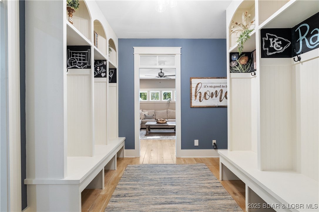 Lake Ozark, Missouri, 65049, United States, 4 Bedrooms Bedrooms, ,5 BathroomsBathrooms,Residential,Active,1960161