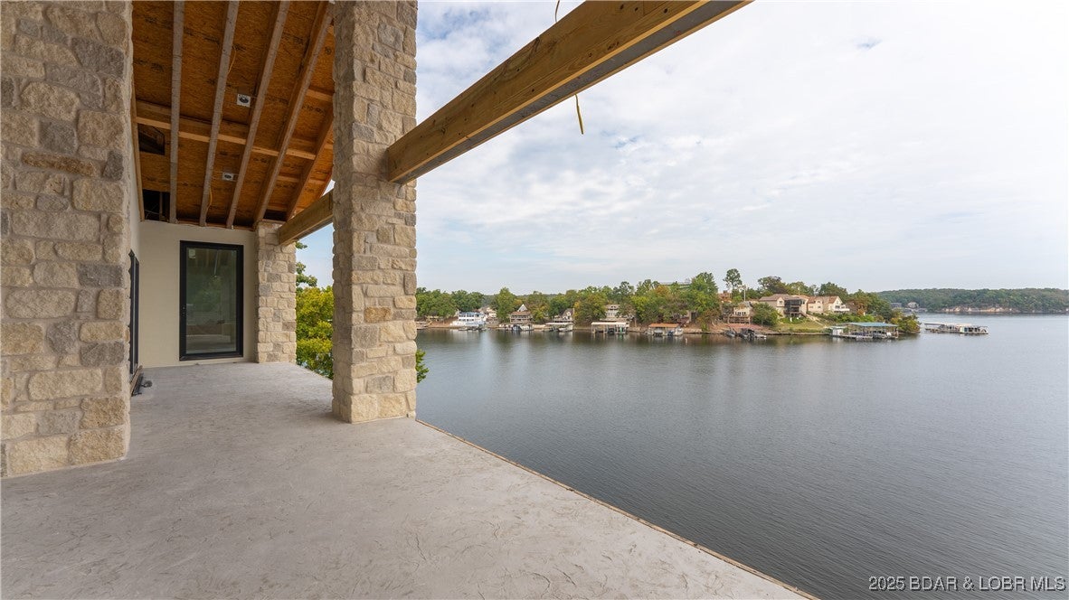 Osage Beach, Missouri, 65065, United States, 6 Bedrooms Bedrooms, ,9 BathroomsBathrooms,Residential,Active,1964478