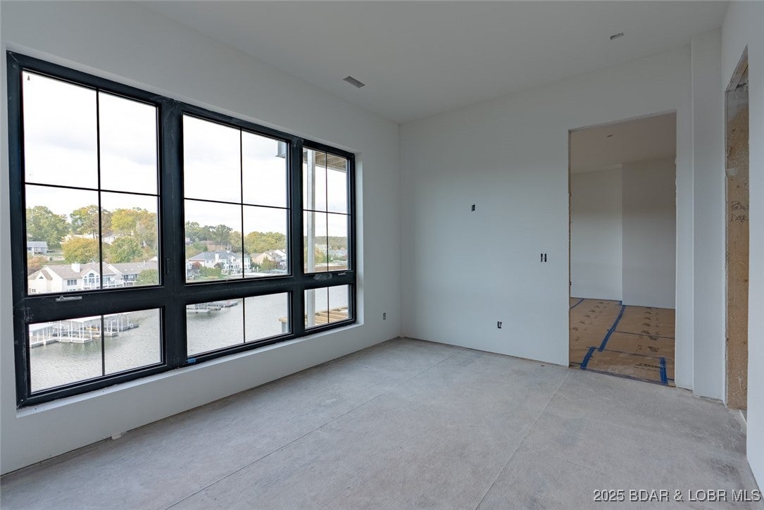 Osage Beach, Missouri, 65065, United States, 4 Bedrooms Bedrooms, ,5 BathroomsBathrooms,Residential,Active,1985585