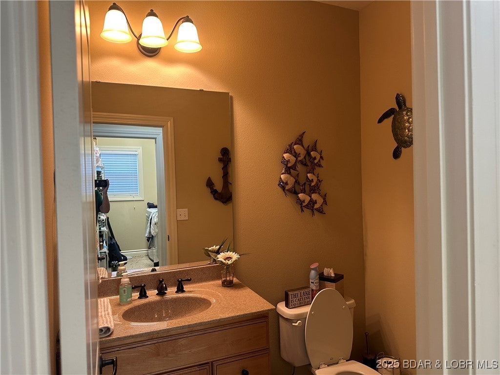 Osage Beach, Missouri, 65065, United States, 4 Bedrooms Bedrooms, ,4 BathroomsBathrooms,Residential,Active,1922318