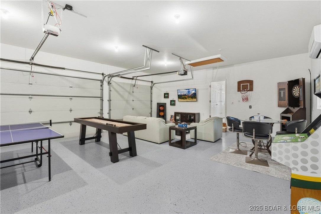 Sunrise Beach, Missouri, 65079, United States, 6 Bedrooms Bedrooms, ,5 BathroomsBathrooms,Residential,Active,1963265