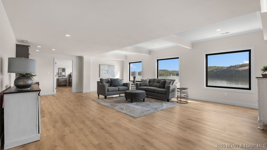 Camdenton, Missouri, 65020, United States, 4 Bedrooms Bedrooms, ,4 BathroomsBathrooms,Residential,Active,1945094