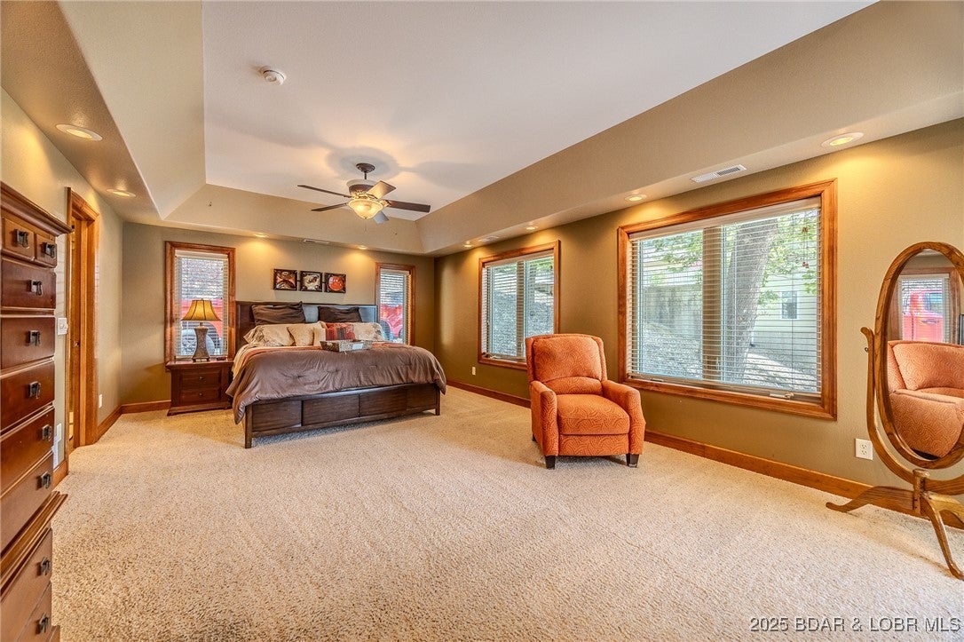 Linn Creek, Missouri, 65052, United States, 7 Bedrooms Bedrooms, ,6 BathroomsBathrooms,Residential,Active,1902924