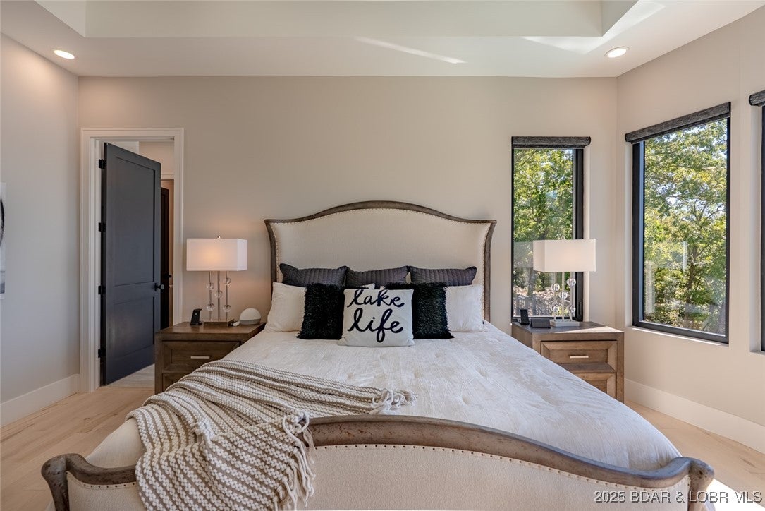 Sunrise Beach, Missouri, 65079, United States, 5 Bedrooms Bedrooms, ,7 BathroomsBathrooms,Residential,Active,1961963