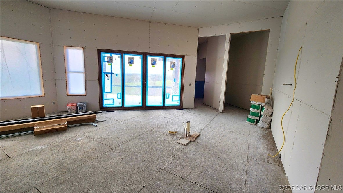 Richland, Missouri, 65556, United States, 3 Bedrooms Bedrooms, ,4 BathroomsBathrooms,Residential,Active,1989754