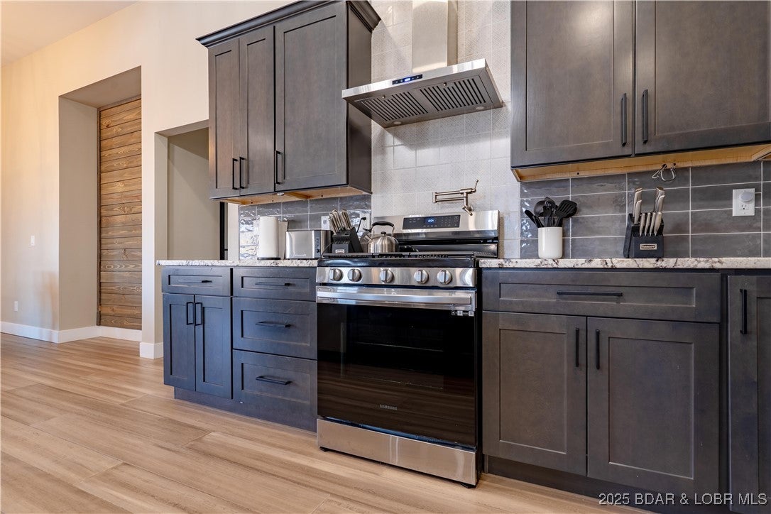 Sunrise Beach, Missouri, 65079, United States, ,5 BathroomsBathrooms,Residential,Active,1764512