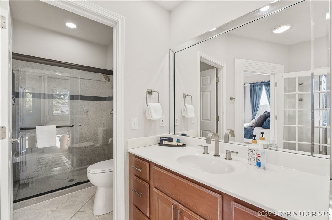 Sunrise Beach, Missouri, 65079, United States, 6 Bedrooms Bedrooms, ,5 BathroomsBathrooms,Residential,Active,1963265