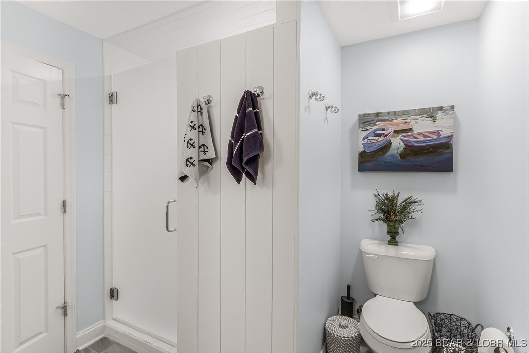 Lake Ozark, Missouri, 65049, United States, 6 Bedrooms Bedrooms, ,4 BathroomsBathrooms,Residential,Active,2006947