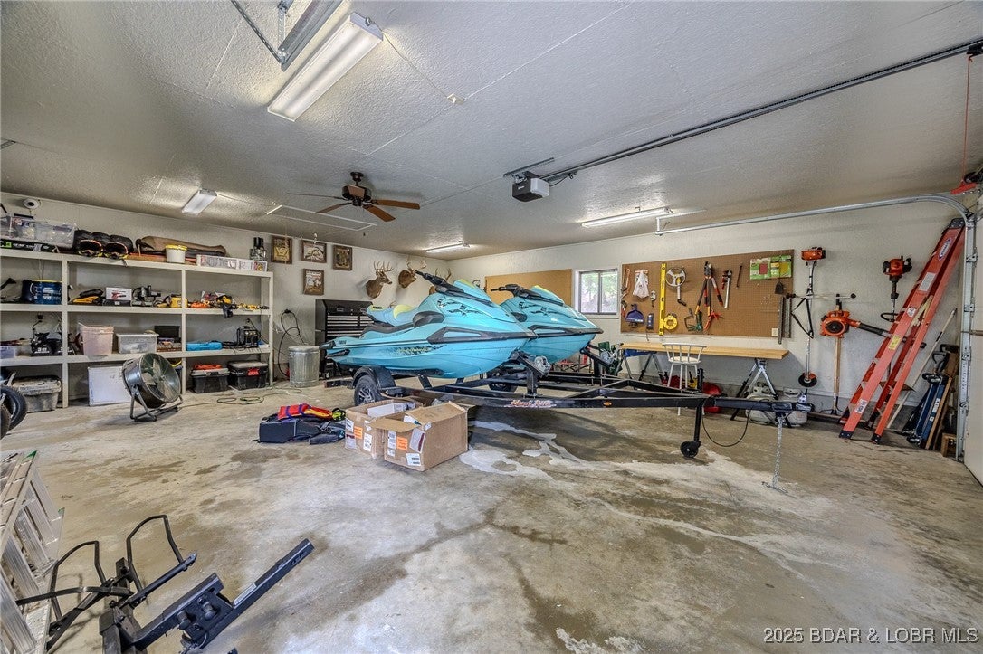 Sunrise Beach, Missouri, 65079, United States, 3 Bedrooms Bedrooms, ,3 BathroomsBathrooms,Residential,Active,1934766