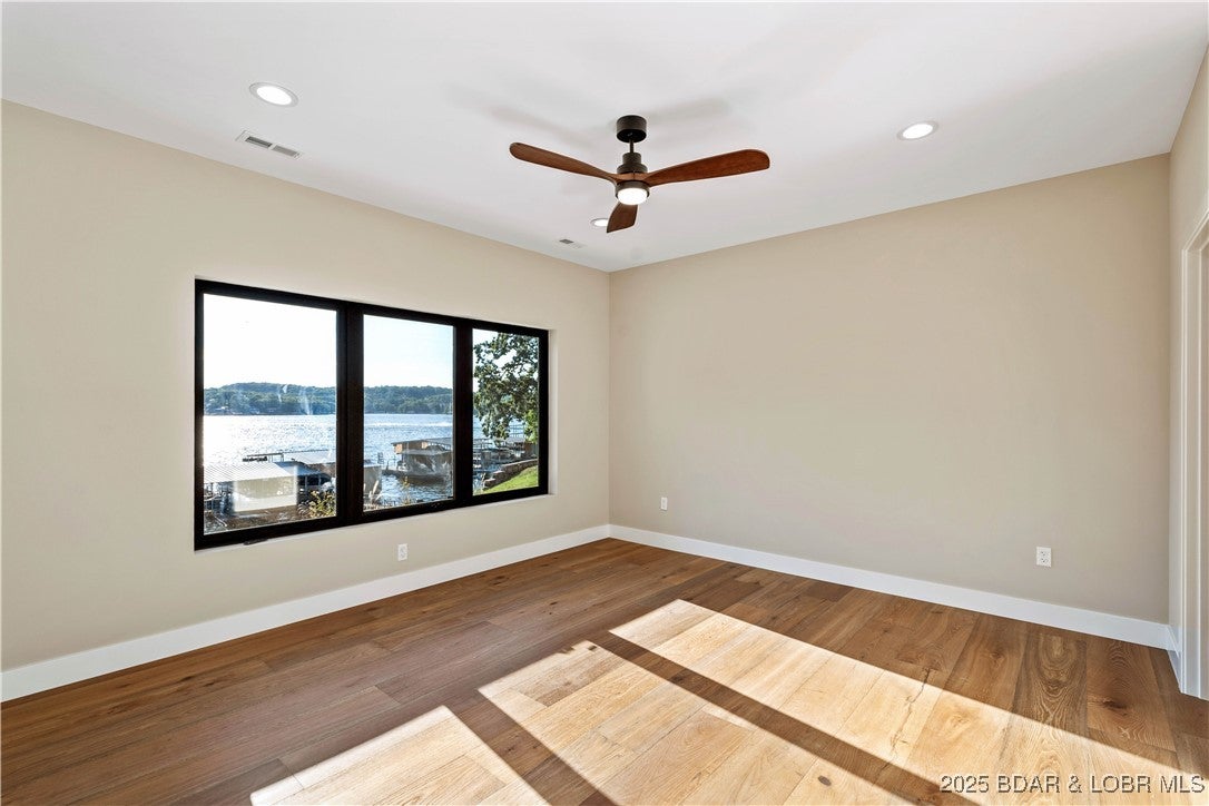 Osage Beach, Missouri, 65065, United States, 6 Bedrooms Bedrooms, ,6 BathroomsBathrooms,Residential,Active,1922661