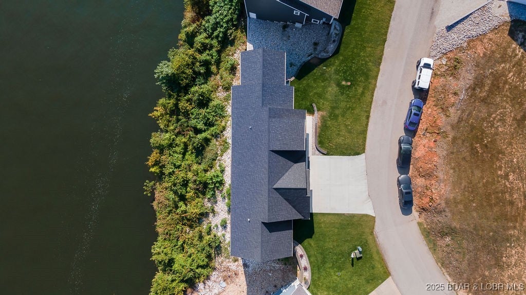 Camdenton, Missouri, 65020, United States, 4 Bedrooms Bedrooms, ,4 BathroomsBathrooms,Residential,Active,1945094