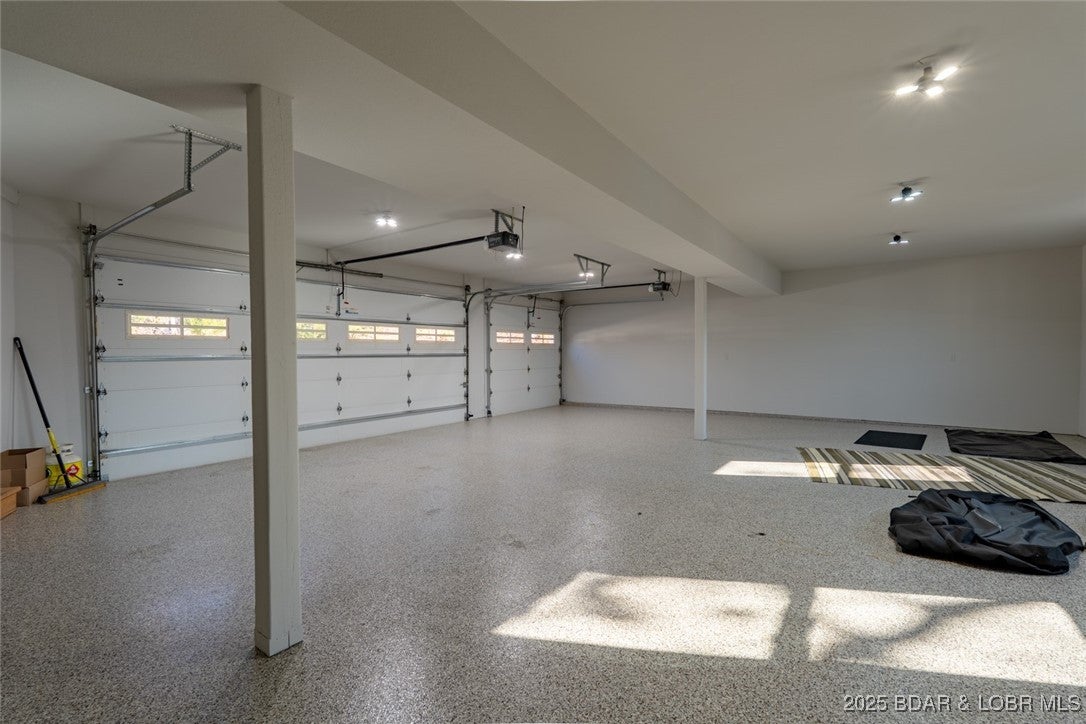 Sunrise Beach, Missouri, 65079, United States, 5 Bedrooms Bedrooms, ,7 BathroomsBathrooms,Residential,Active,2007238