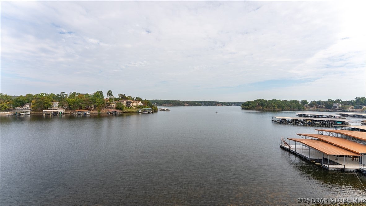 Osage Beach, Missouri, 65065, United States, 6 Bedrooms Bedrooms, ,9 BathroomsBathrooms,Residential,Active,1964478