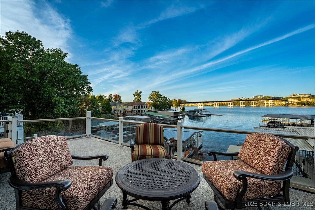 Porto Cima, Missouri, 65079, United States, 5 Bedrooms Bedrooms, ,4 BathroomsBathrooms,Residential,Active,1973370