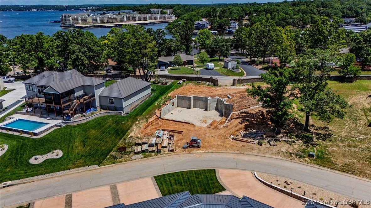 Osage Beach, Missouri, 65065, United States, 4 Bedrooms Bedrooms, ,6 BathroomsBathrooms,Residential,Active,2008268