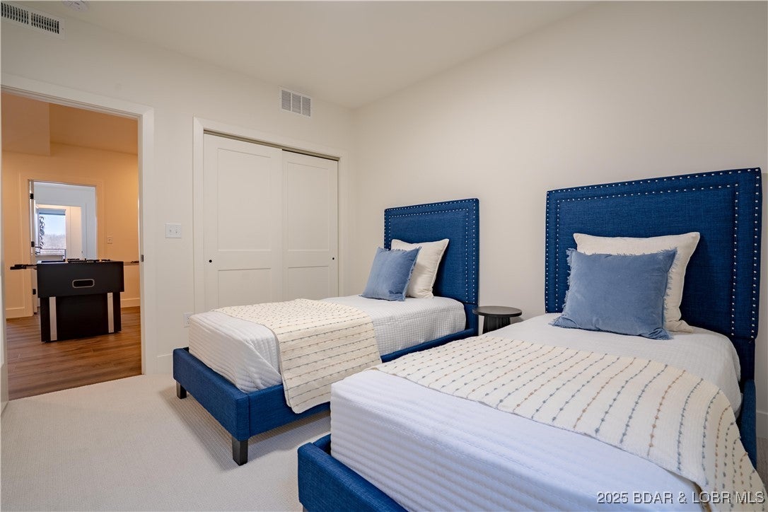 Osage Beach, Missouri, 65065, United States, 5 Bedrooms Bedrooms, ,4 BathroomsBathrooms,Residential,Active,1953713