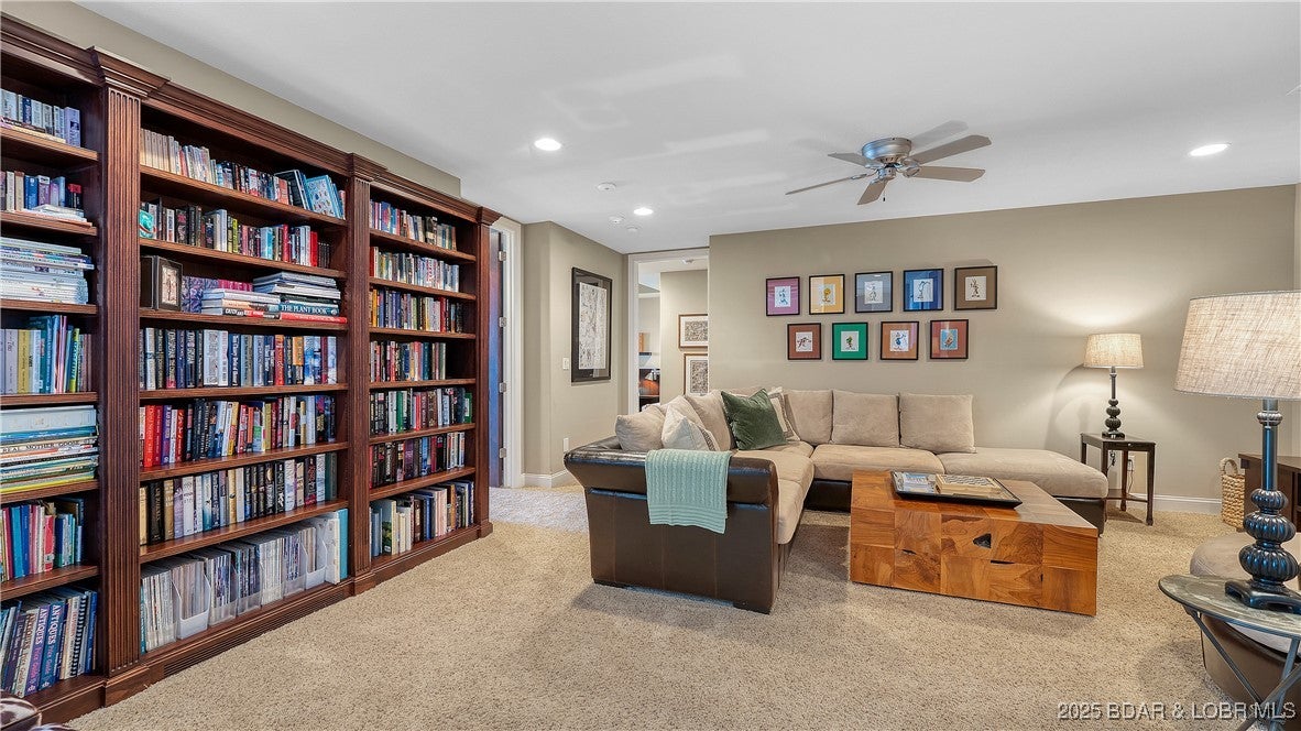 Sunrise Beach, Missouri, 65079, United States, 6 Bedrooms Bedrooms, ,8 BathroomsBathrooms,Residential,Pending,1943776