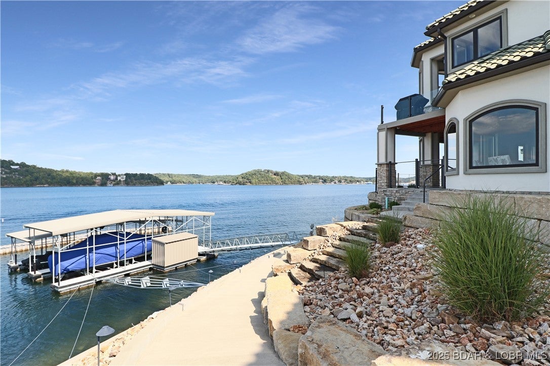 Lake Ozark, Missouri, 65049, United States, ,5 BathroomsBathrooms,Residential,Active,1734496