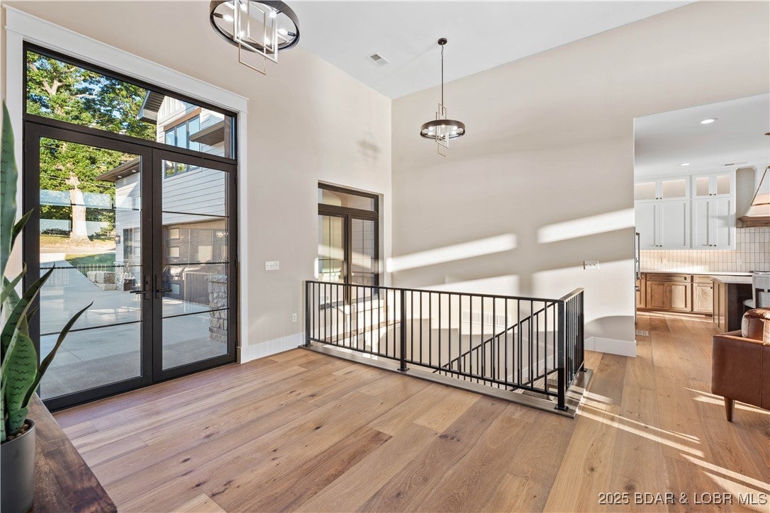 Osage Beach, Missouri, 65065, United States, 6 Bedrooms Bedrooms, ,6 BathroomsBathrooms,Residential,Active,1922661