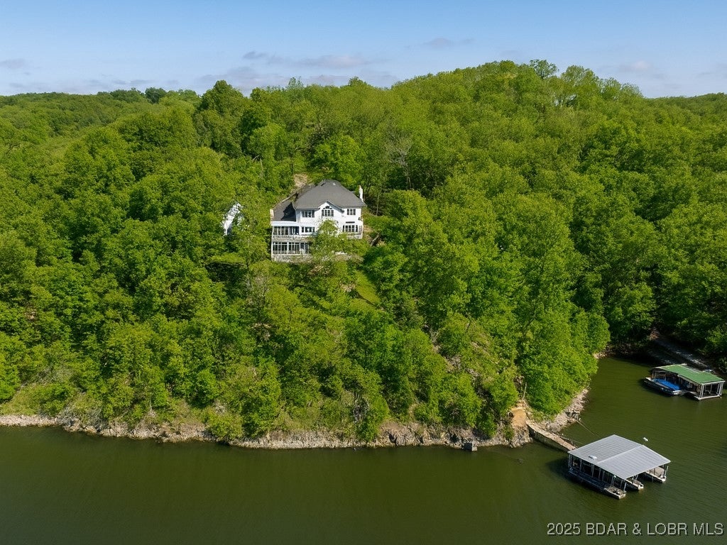 Linn Creek, Missouri, 65052, United States, 7 Bedrooms Bedrooms, ,6 BathroomsBathrooms,Residential,Active,1929474