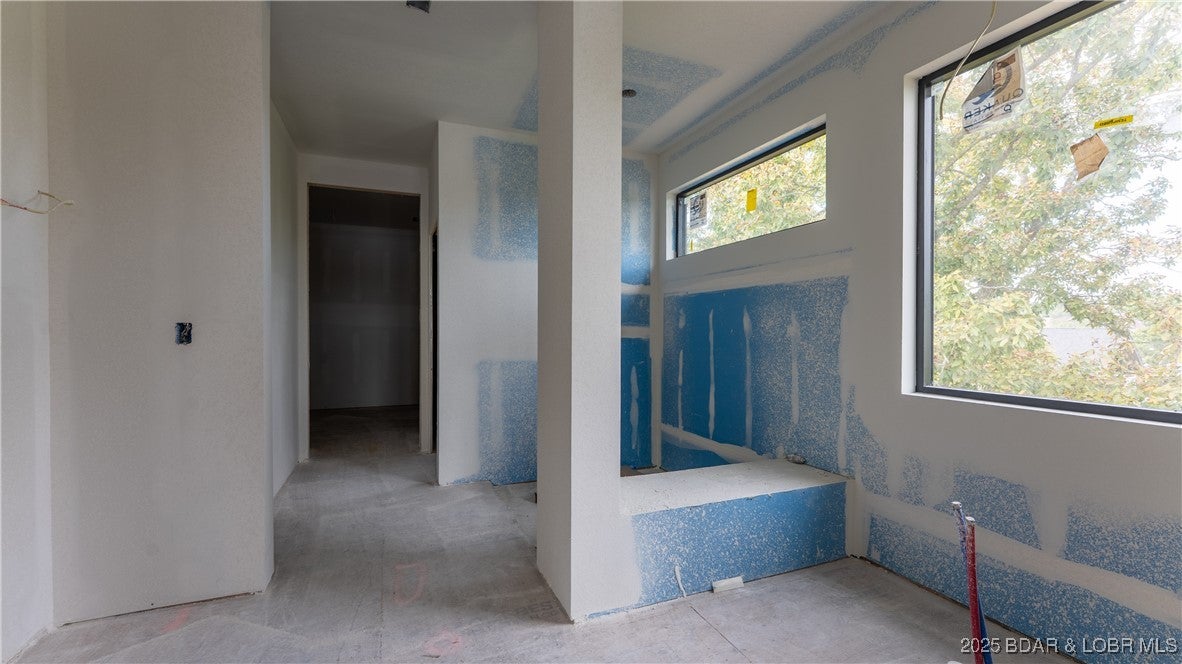 Osage Beach, Missouri, 65065, United States, 6 Bedrooms Bedrooms, ,9 BathroomsBathrooms,Residential,Active,1964478