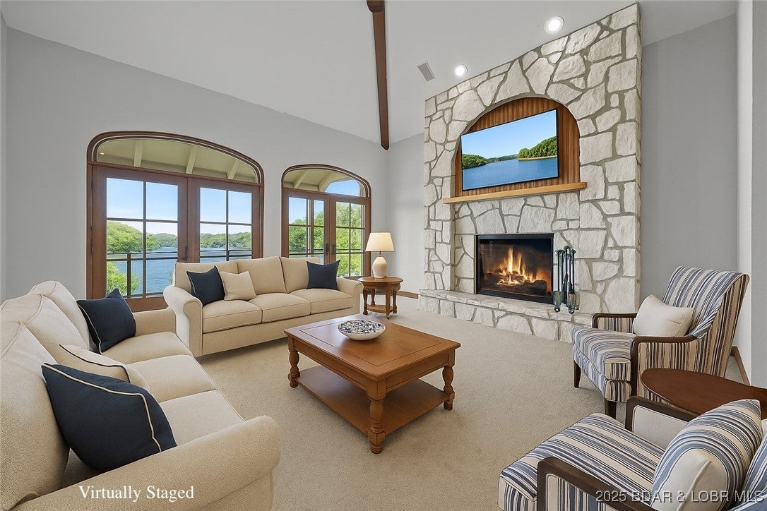 Linn Creek, Missouri, 65052, United States, 7 Bedrooms Bedrooms, ,6 BathroomsBathrooms,Residential,Active,1973281