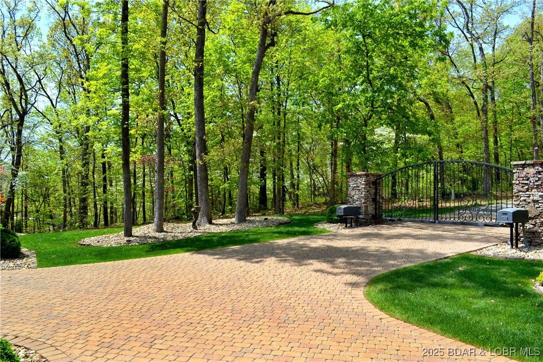 Porto Cima, Missouri, 65079, United States, 5 Bedrooms Bedrooms, ,6 BathroomsBathrooms,Residential,Active,1989748