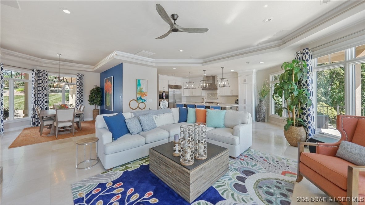 Sunrise Beach, Missouri, 65079, United States, 5 Bedrooms Bedrooms, ,5 BathroomsBathrooms,Residential,Active,1929435