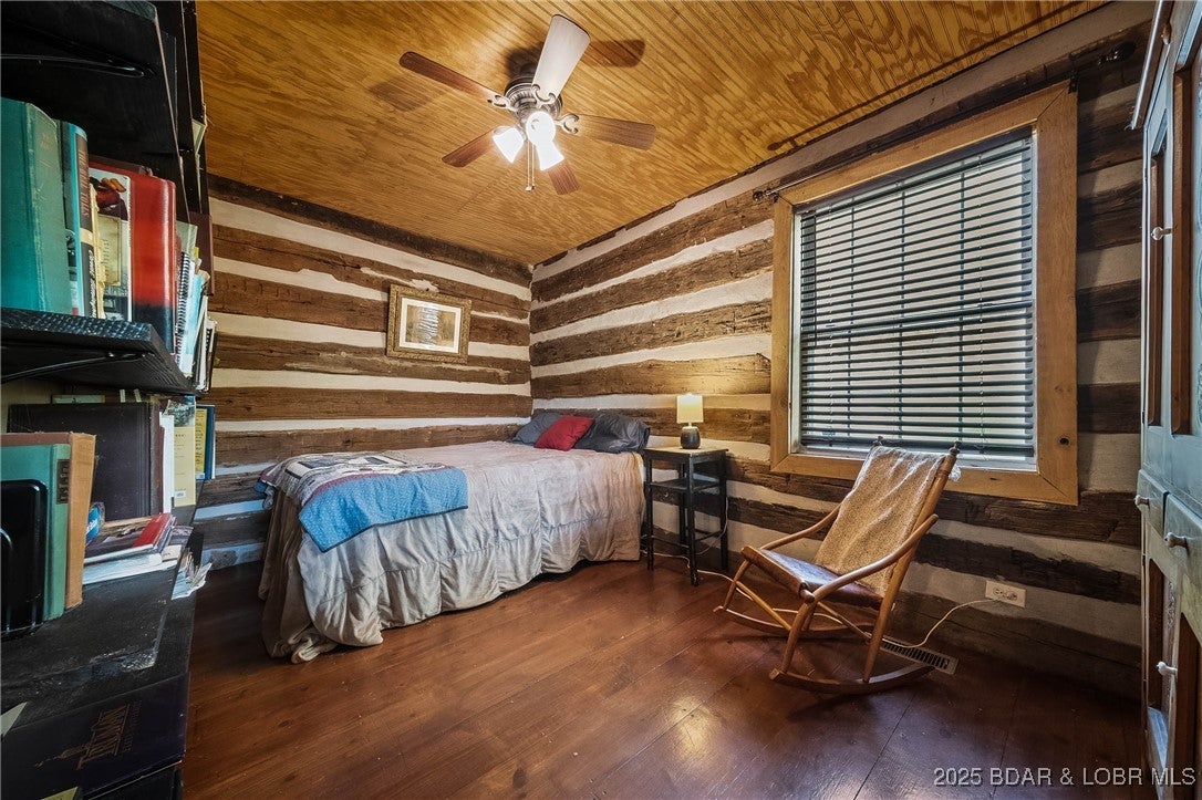 Eldon, Missouri, 65026, United States, 5 Bedrooms Bedrooms, ,3 BathroomsBathrooms,Residential,Active,1790925