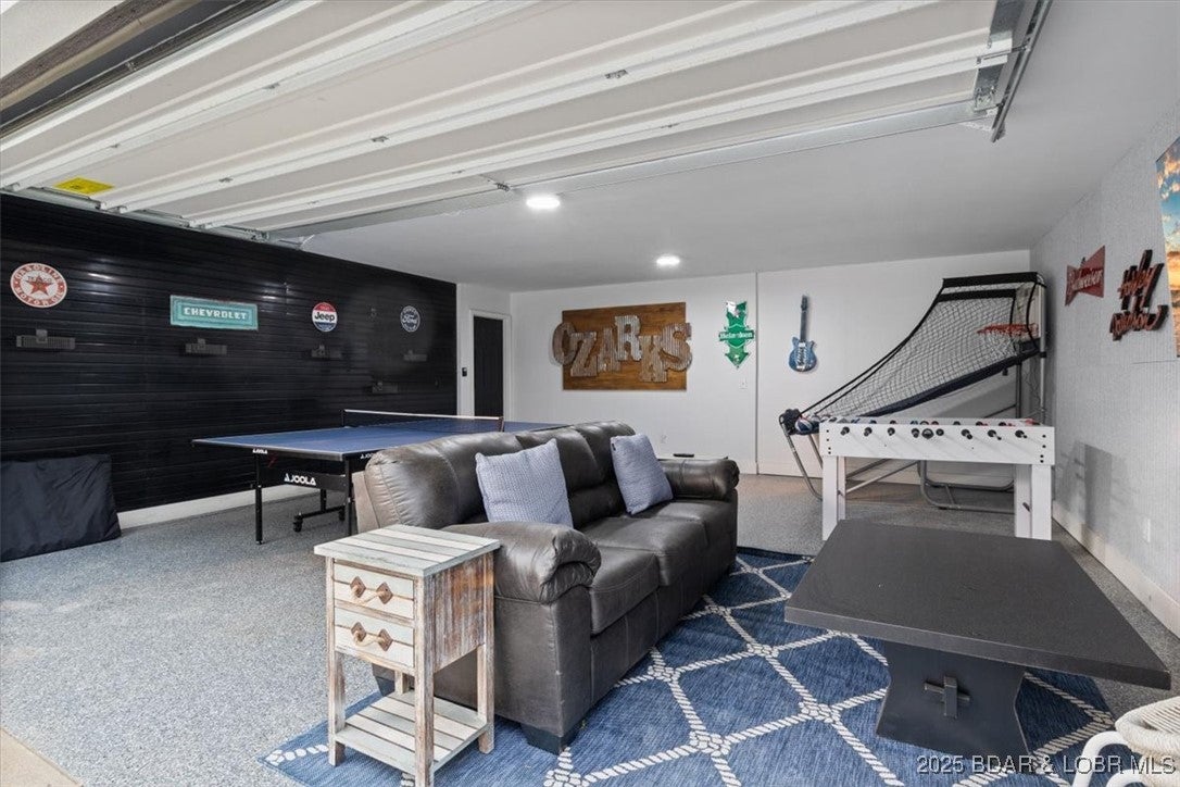 Osage Beach, Missouri, 65065, United States, 5 Bedrooms Bedrooms, ,4 BathroomsBathrooms,Residential,Active,2001071