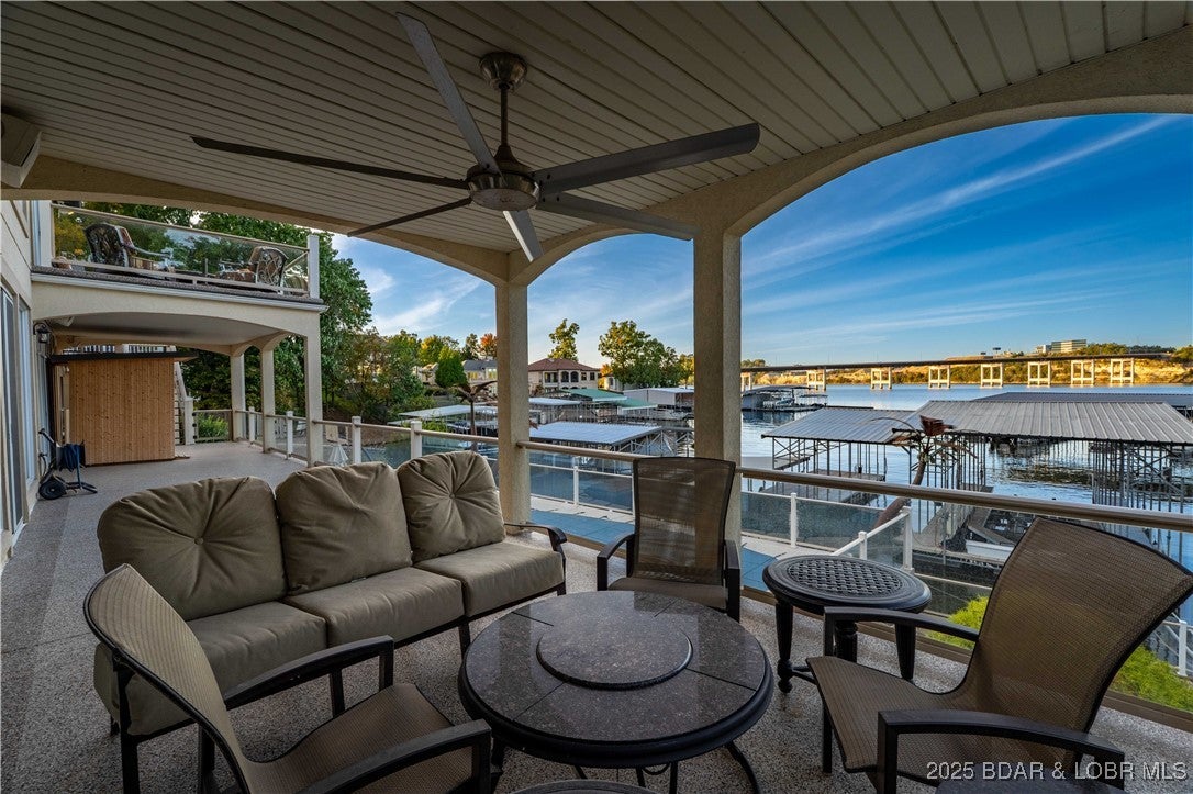 Porto Cima, Missouri, 65079, United States, 5 Bedrooms Bedrooms, ,4 BathroomsBathrooms,Residential,Active,1973370