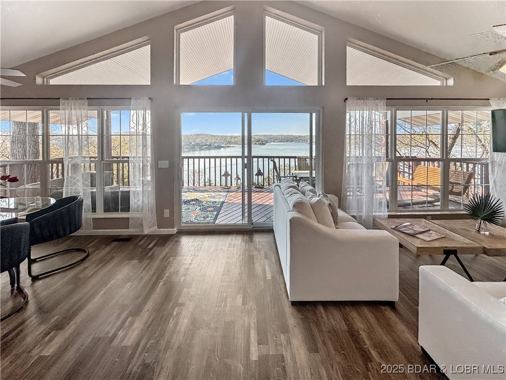 Sunrise Beach, Missouri, 65079, United States, 18 Bedrooms Bedrooms, ,19 BathroomsBathrooms,Residential,Active,1944266