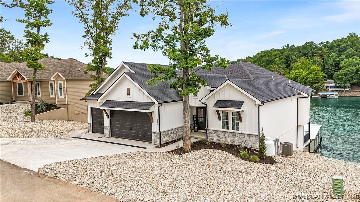 Sunrise Beach, Missouri, 65079, United States, 4 Bedrooms Bedrooms, ,4 BathroomsBathrooms,Residential,Active,1929412