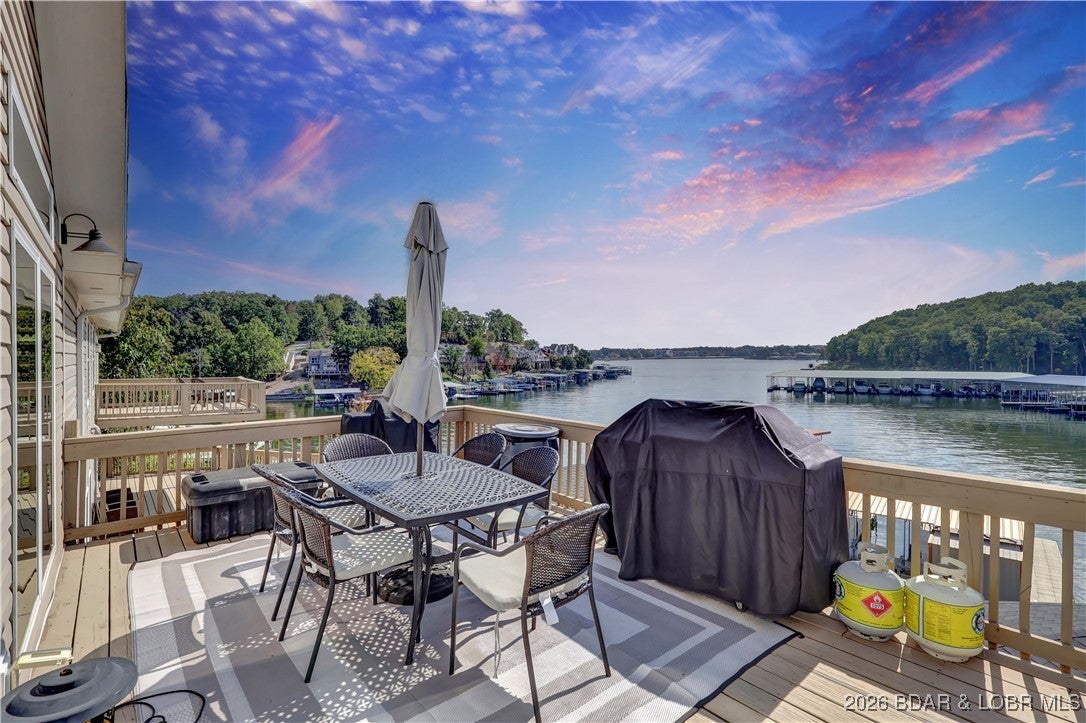 Sunrise Beach, Missouri, 65079, United States, 5 Bedrooms Bedrooms, ,6 BathroomsBathrooms,Residential,Active,2015451