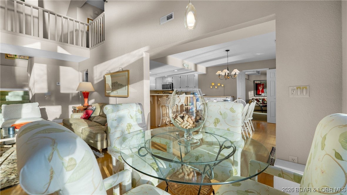 Lake Ozark, Missouri, 65049, United States, 5 Bedrooms Bedrooms, ,6 BathroomsBathrooms,Residential,Active,2009424