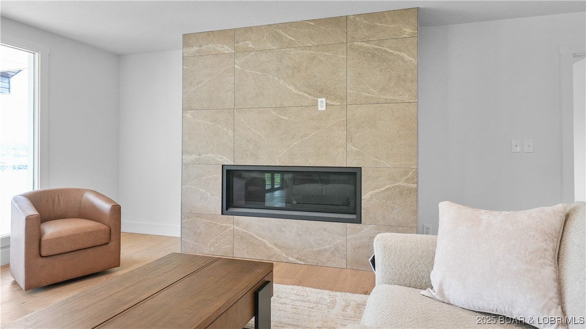 Osage Beach, Missouri, 65065, United States, 4 Bedrooms Bedrooms, ,4 BathroomsBathrooms,Residential,Active,1946330