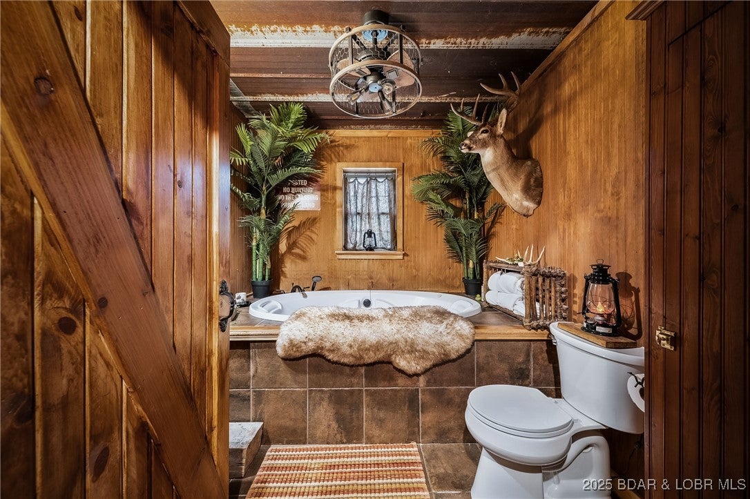 Eldon, Missouri, 65026, United States, 5 Bedrooms Bedrooms, ,3 BathroomsBathrooms,Residential,Active,1790925