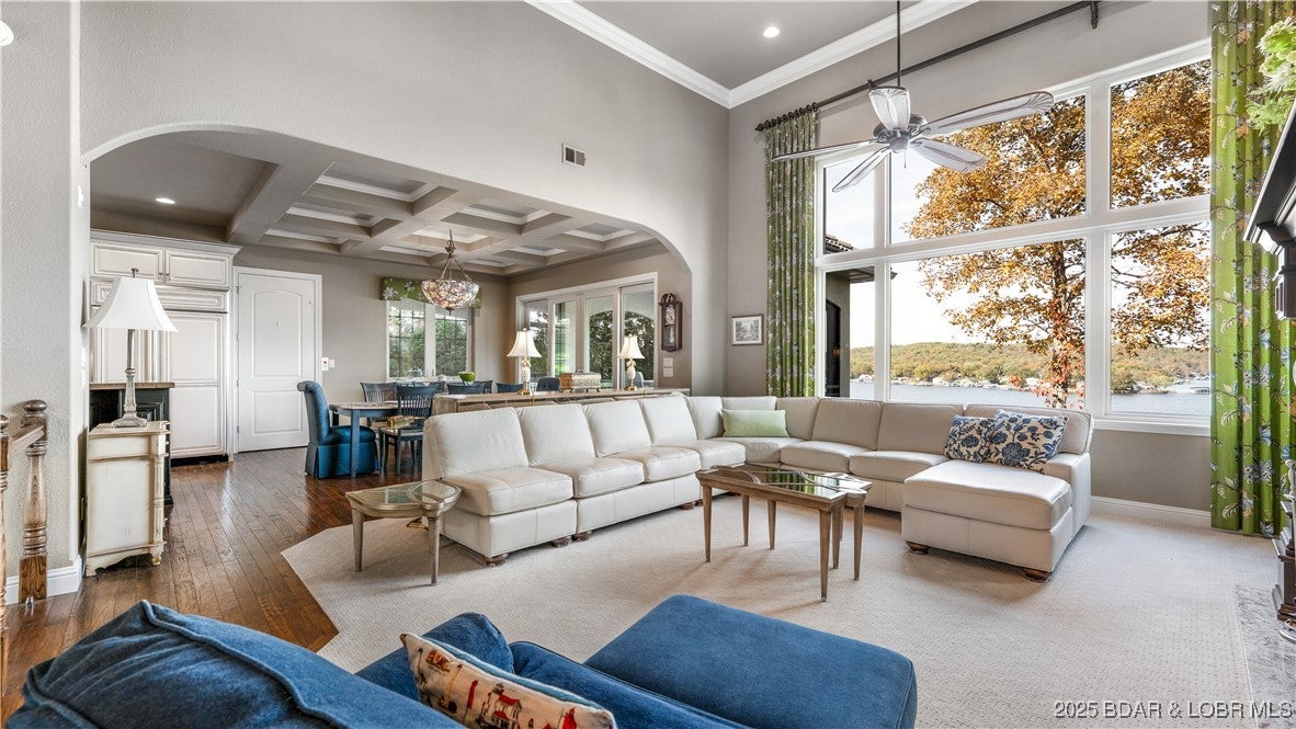 Camdenton, Missouri, 65020, United States, 5 Bedrooms Bedrooms, ,5 BathroomsBathrooms,Residential,Active,1989766