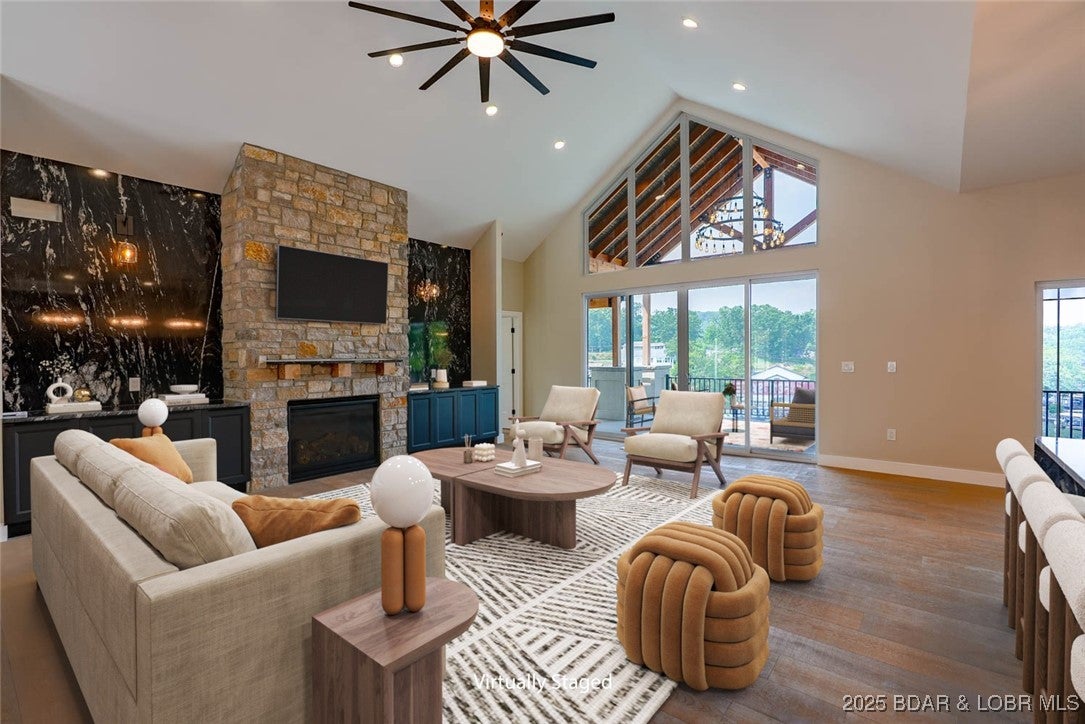 Sunrise Beach, Missouri, 65079, United States, 6 Bedrooms Bedrooms, ,7 BathroomsBathrooms,Residential,Active,1968091