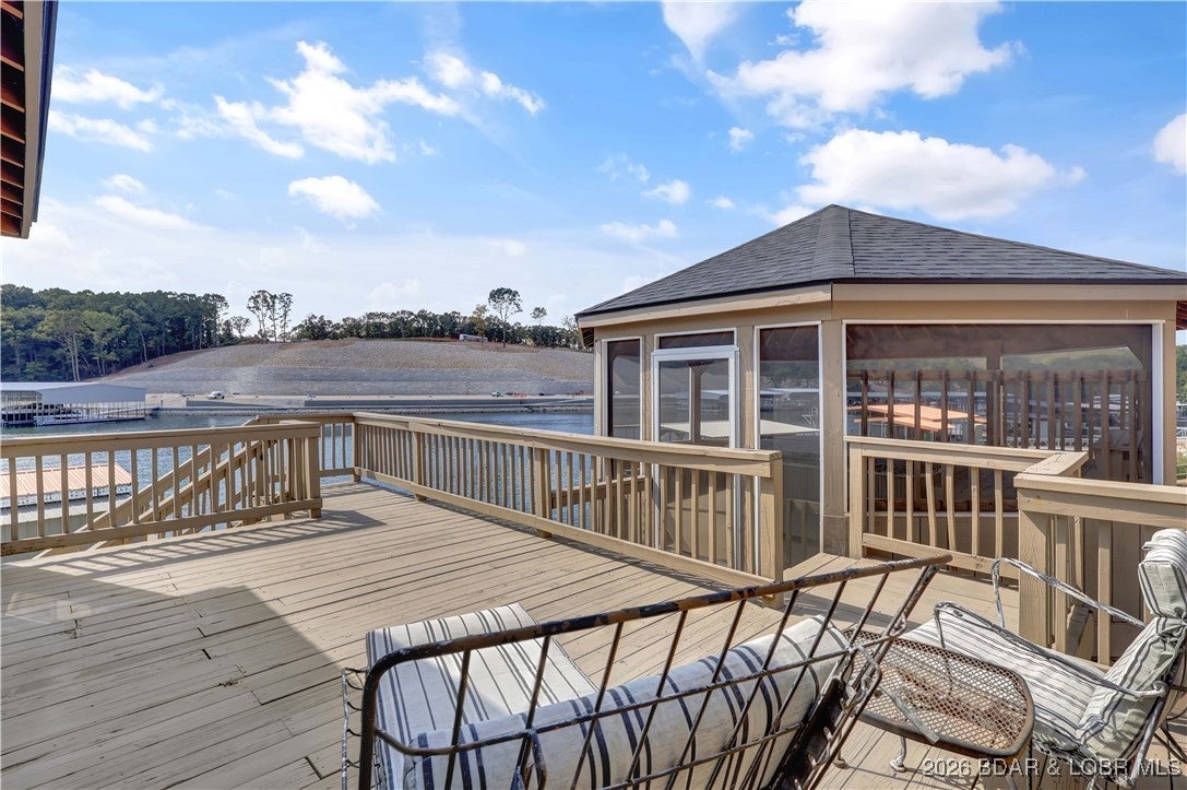 Sunrise Beach, Missouri, 65079, United States, 5 Bedrooms Bedrooms, ,6 BathroomsBathrooms,Residential,Active,2015451