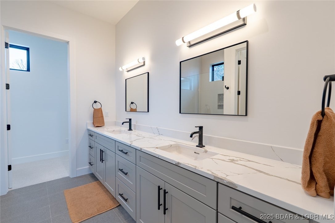 Osage Beach, Missouri, 65065, United States, 5 Bedrooms Bedrooms, ,4 BathroomsBathrooms,Residential,Active,1953713