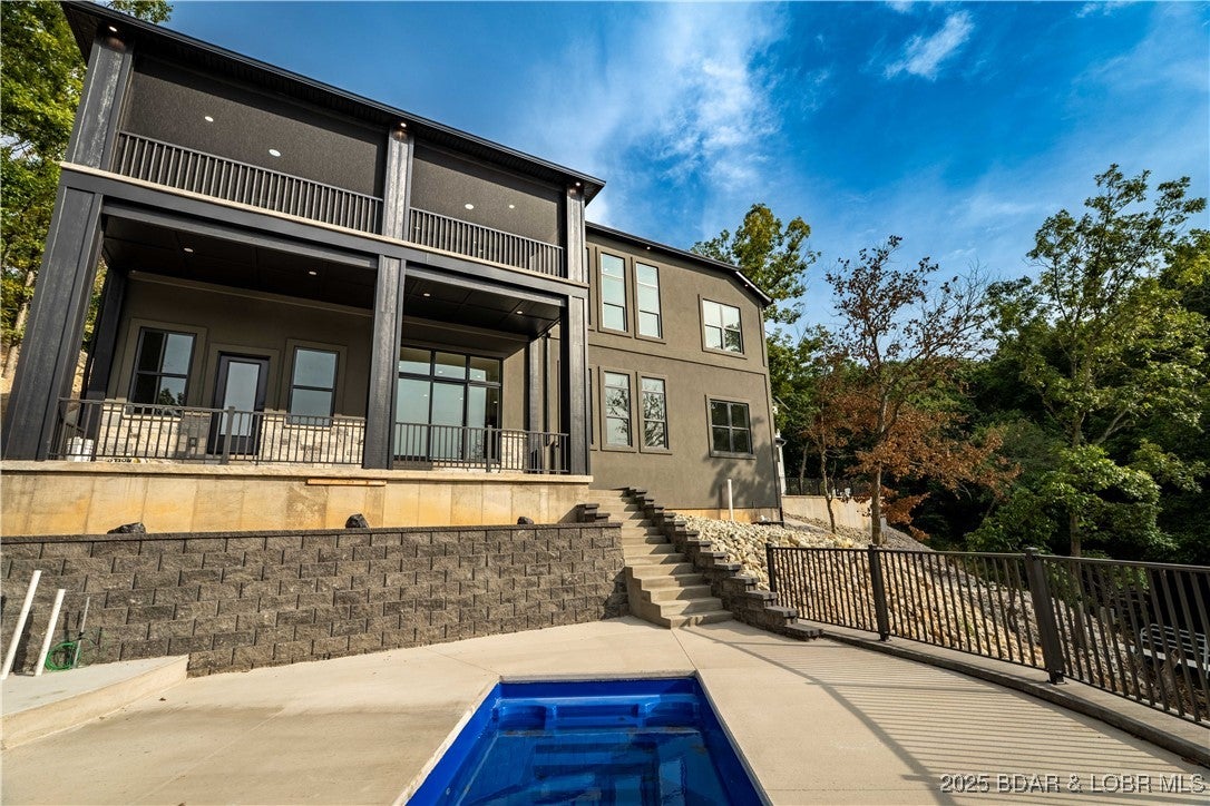 Sunrise Beach, Missouri, 65065, United States, 6 Bedrooms Bedrooms, ,6 BathroomsBathrooms,Residential,Active,1929710